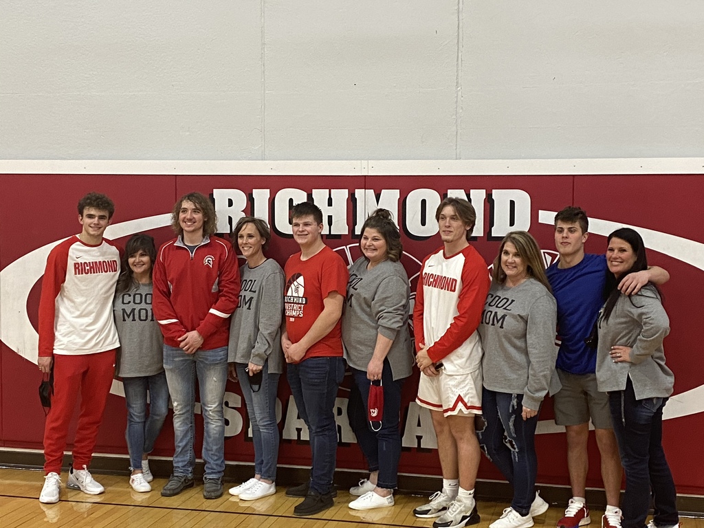 Seniors & Cool Moms